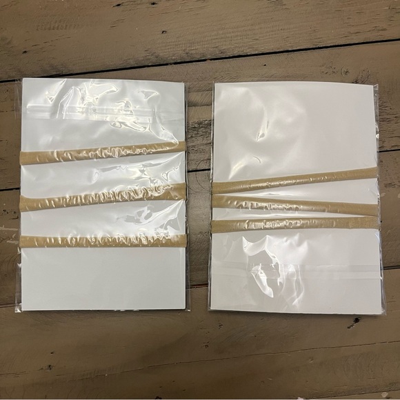 NWT baby headband bows from Little and Lively - Picture 2 of 4